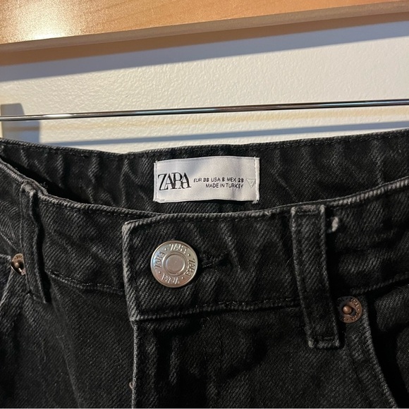 Zara High Rise Distressed Wide Leg Jeans in Black | size 6 - Picture 3 of 7